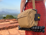 Vanguard VEO Metro 7-Liter Camera and Everyday Shoulder Bag - Beige
